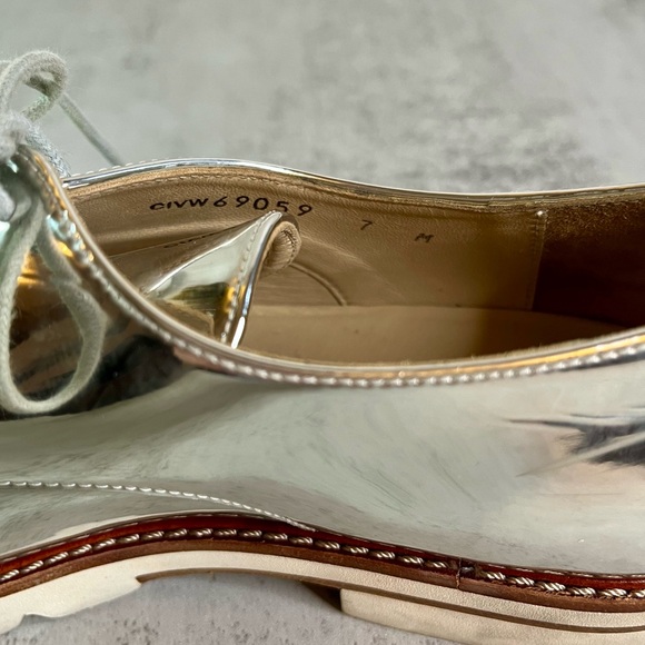 Stuart Weitzman - Picture 11 of 11